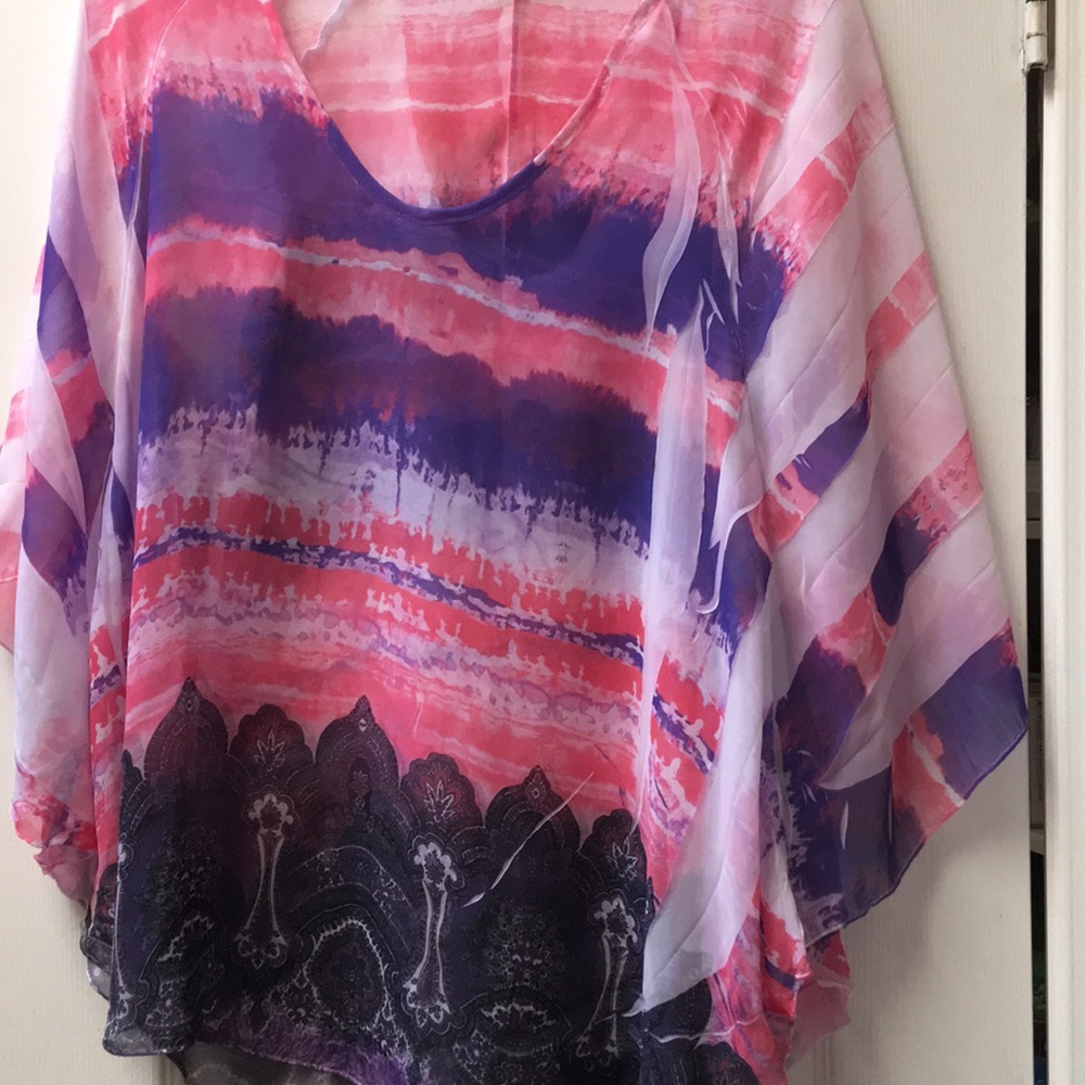 See through pattern top - Picture 2 of 2